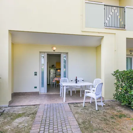 Robinia-pinetine-4 By Interhome Duna Verde